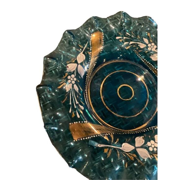 Victorian Blue Ruffled Dish  - Picture 4 of 8